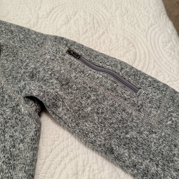 Patagonia Better Sweater Quarter Zip – Size Small (Gray) - Picture 3 of 5